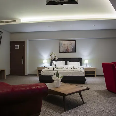 Hotel City Inegoel 3* Инегель